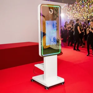 Magic Mirror Photobooth Machine LCD Touch Screen